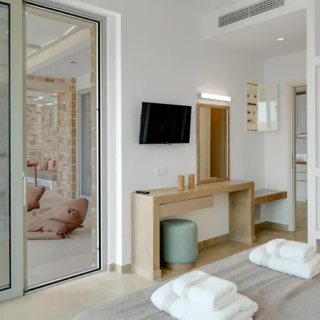 Orelia Luxury 2 Villa Amoopi